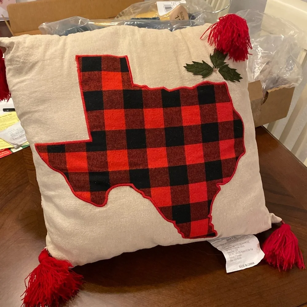 Texas Farmhouse Red Buffalo Check Plaid Throw Pillow